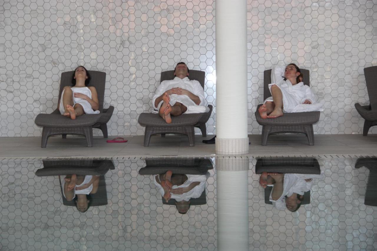 Seapark Hotel Wellness & Spa Колобжег Екстериор снимка
