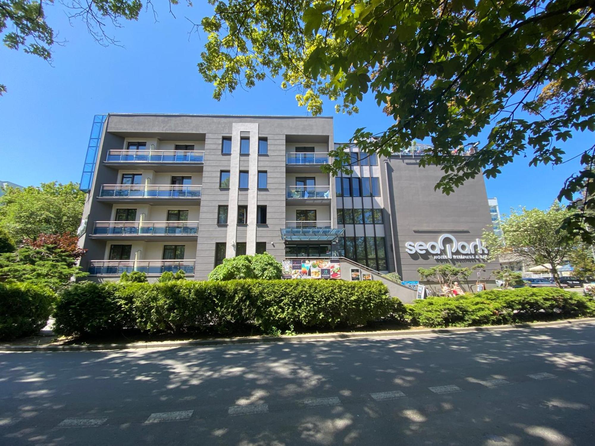 Seapark Hotel Wellness & Spa Колобжег Екстериор снимка