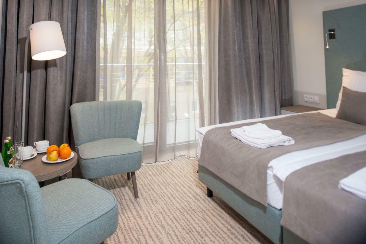Seapark Hotel Wellness & Spa Колобжег Екстериор снимка